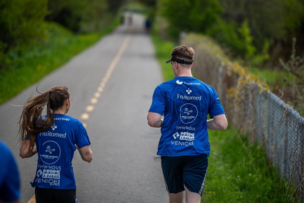 coureurs marathon 2025-min Coureurs pendant le marathon Létourneau Solutions 2025